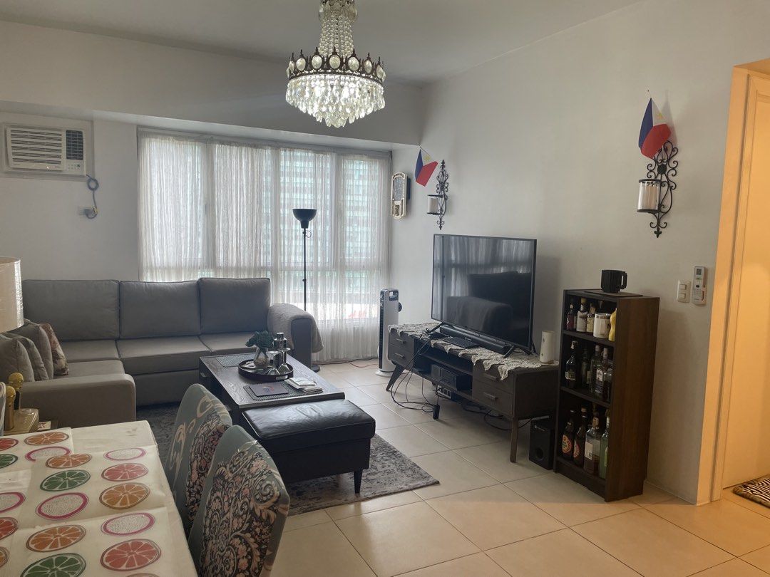 Avida verte bgc condo (Category: Apartments & Condos) located in Makati City. Submitted by kobebrill (Listing ID 1467448750, Image 1). Description: 2 bedrooms 2 tb ending unit, fully furnished unit for rent. Nice location just beside uptown mall landers and 10 min walk to st lukes hosp. No pets allowed good for 2 people. Kindly message me anytime fo inquiries/ thank you. 09338616913.