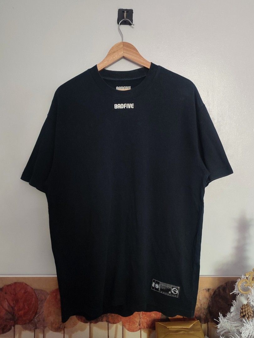 Badfive Li-Ning Crewneck Semi Heavy Mullet Type Tee (Category: Tshirts & Polo Shirts ) located in Ibajay. Submitted by trendholicrepublique (Listing ID 1467380000, Image 2). Description: Badfive Li-Ning Crewneck Semi Heavy Mullet Type Tee 199 Php Color Rate 9.5/10 XL on Tag (24 x 30) Very Good Condition (need wash) Issue: some pinholes.