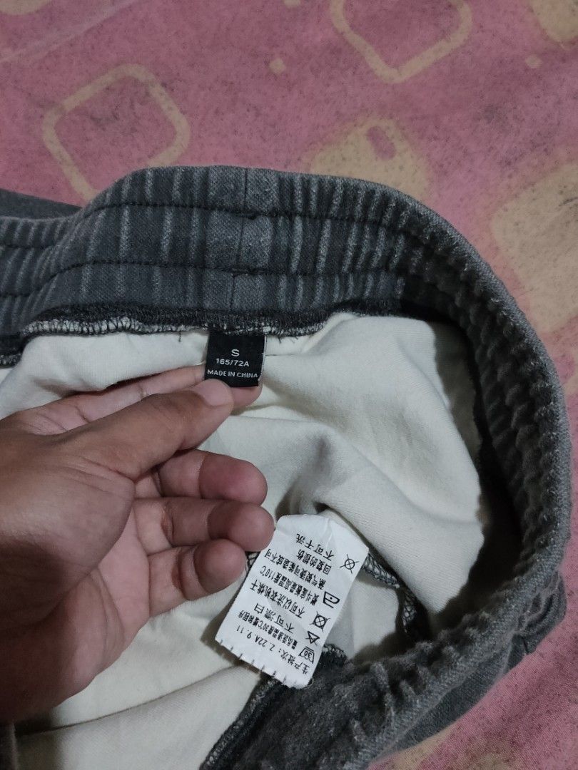 Baggy sweatpants (acid wash) (Category: Joggers) located in Taguig. Submitted by dongwapito_ (Listing ID 1467471316, Image 3). Description: .