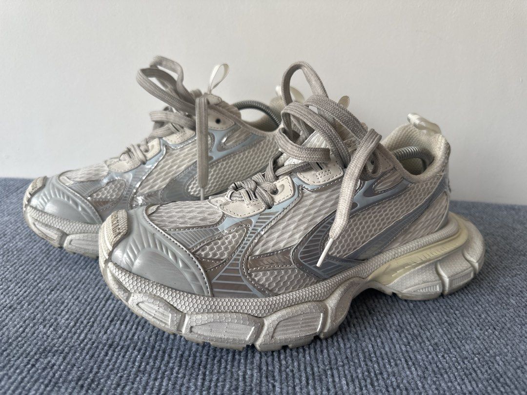 Balenciaga 3XL Silver White Size 42 (Category: Sneakers) located in Manila. Submitted by royal_vintage_thriftshop (Listing ID 1467425507, Image 2). Description: No authentic - Brand: Balenciaga - Model: Runner Sneakers - Colorway: Silver and White - Size: EU 42 (printed on toe cap) - Condition 9/10 No box.
