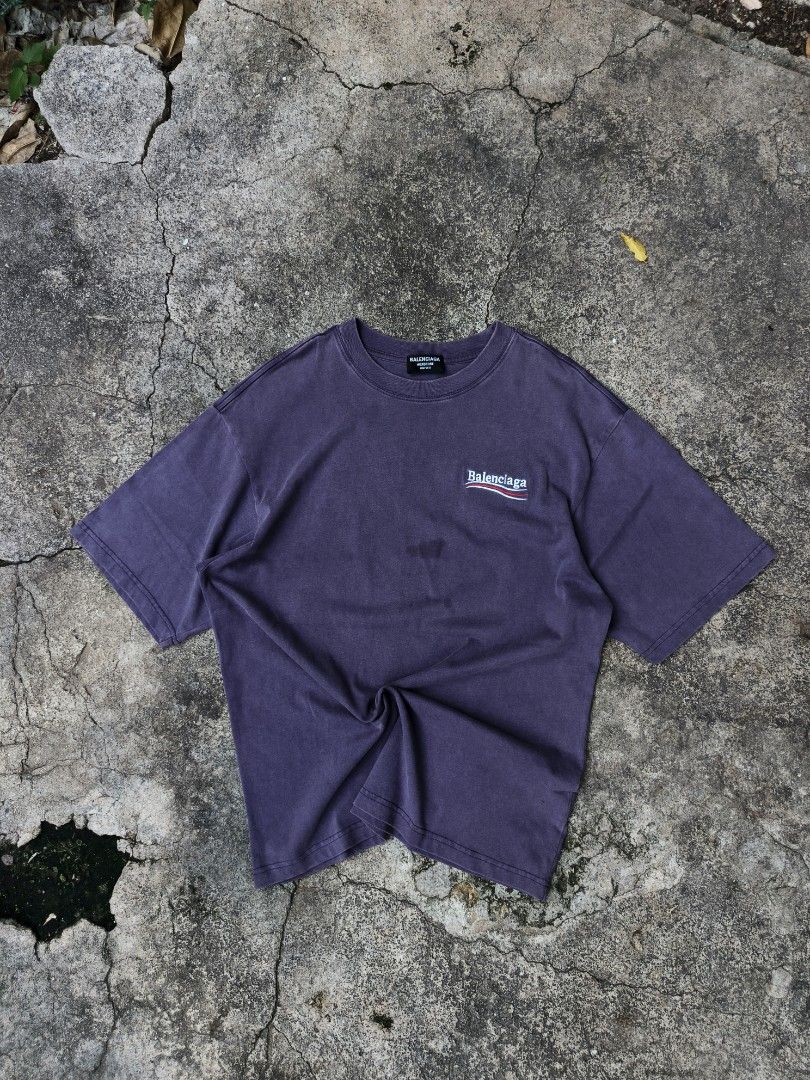 Balenciaga Embroid Tee (Category: Tshirts & Polo Shirts ) located in Cebu City. Submitted by thriftnihyle3 (Listing ID 1467502441, Image 1). Description: WTS‼️ Balenciaga Tee Embroid back and front 21.5x29 Good condition, no issue 400+sf DM📥.