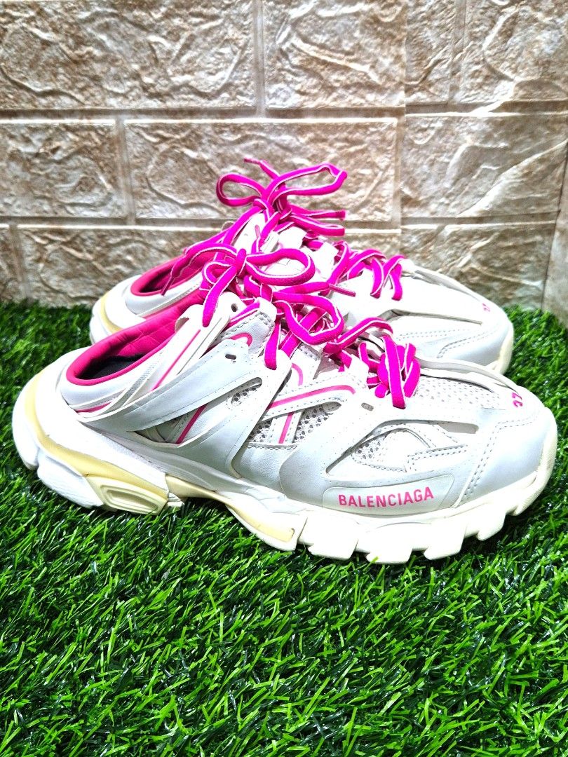 Balenciaga PinkTrack mules Size:EU37 (Category: Slippers and slides) located in Antipolo. Submitted by saribymonica (Listing ID 1467432151, Image 3). Description: ✨ Beautiful Piece, Affordable Price ✨ Beautiful piece with excellent condition and premium quality, offered at an affordable price. 💖 Priced accordingly 💖 Sold on an AS-IS basis 💖 Authenticity not guaranteed. Please review all photos and item details carefully before purchasing. Than