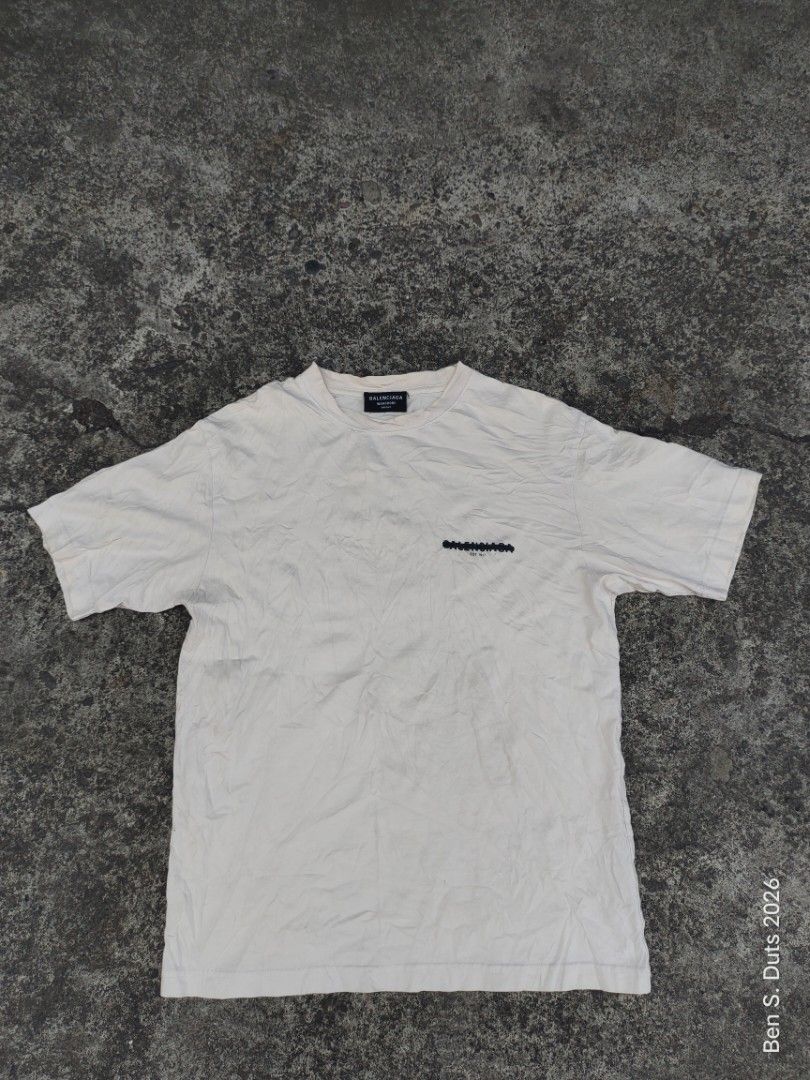 Balenciaga Tee (Category: Tshirts & Polo Shirts ) located in General Santos City (Dadiangas). Submitted by rob_in (Listing ID 1467411913, Image 1). Description: Size Med to Large.