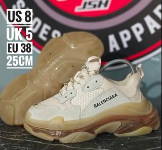 (Category: ) located in . Submitted by kalyedadshoesandapparel (Listing ID 1467520985, Image 1). Description: .