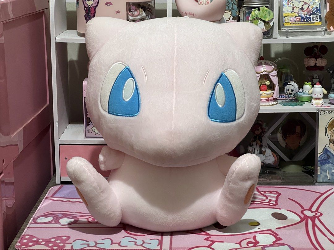 Banpresto Pokémon Mew Plush (Category: Plushies & Soft Toys) located in Paranaque City. Submitted by robinluvr (Listing ID 1467369735, Image 1). Description: Selling Pokémon Mew Plushie for ₱350! May need wash. - approx. 28 cm in height - authentic Banpresto product bought in Japan MOP: GCash, bank transfer MOD: Lalamove, Grab, J&T, LBC. Sf shouldered by buyer Loc: Parañaque First to pay basis. Installments are unavailable, sorry! Payment first b