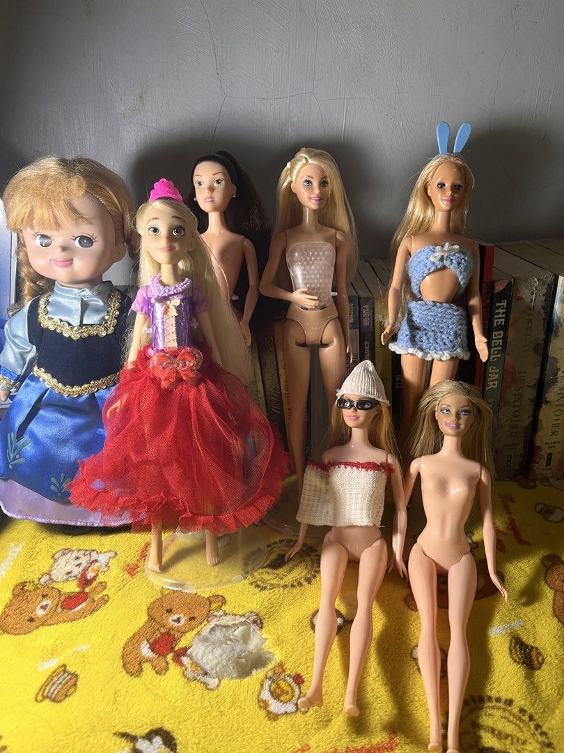 Barbie bundle and vintage anna (Category: Kids Toys) located in Manila. Submitted by newearth.041b72 (Listing ID 1467555812, Image 2). Description: Sale sale sale Guys baka may gusto sa inyo bundle ko nalang need lang ng space hehe Vintage anna need lang linisin yung white sa lips naalis kahit wipes lang . Barbie big city big dreams (netflix movie) Working kumakanta no issue wala lang og outfit Sleeping beauty working gimmick kaso may issue see t