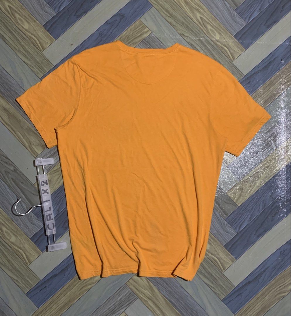 BARBOUR SHIRT (Category: Tshirts & Polo Shirts ) located in Kapalong. Submitted by ac_thrift (Listing ID 1467552793, Image 2). Description: BARBOUR SHIRT Size: Large Dimes: W22 x L29 Color rate: 10/10 Condition: Excellent Issue: Nasa last pic, not noticeable MoP: Gcash Location: Mindanao, Davao del Norte, Kapalong, 8113.