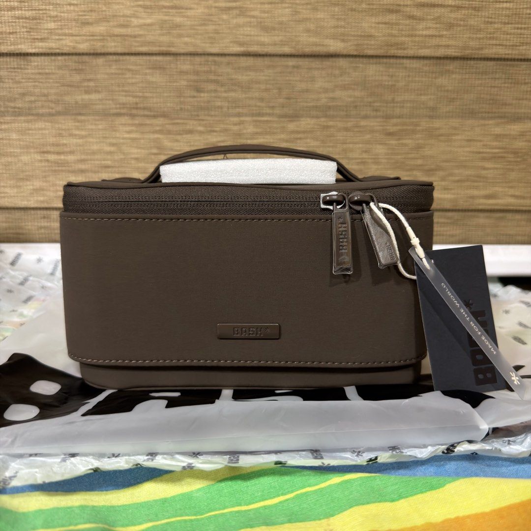 BASH Expedition Flex Organizer (Terra) (Category: Accessory Holder, Box & Organizers) located in Marikina City. Submitted by pqlr_pscs (Listing ID 1467528239, Image 2). Description: BASH Manila Expedition Flex Organizer Regular size in Terra – bnew w tags – rfs: does not fit my makeup 🥲 shipping shouldered by buyer. J&T or Grab/Lalamove (preferred).