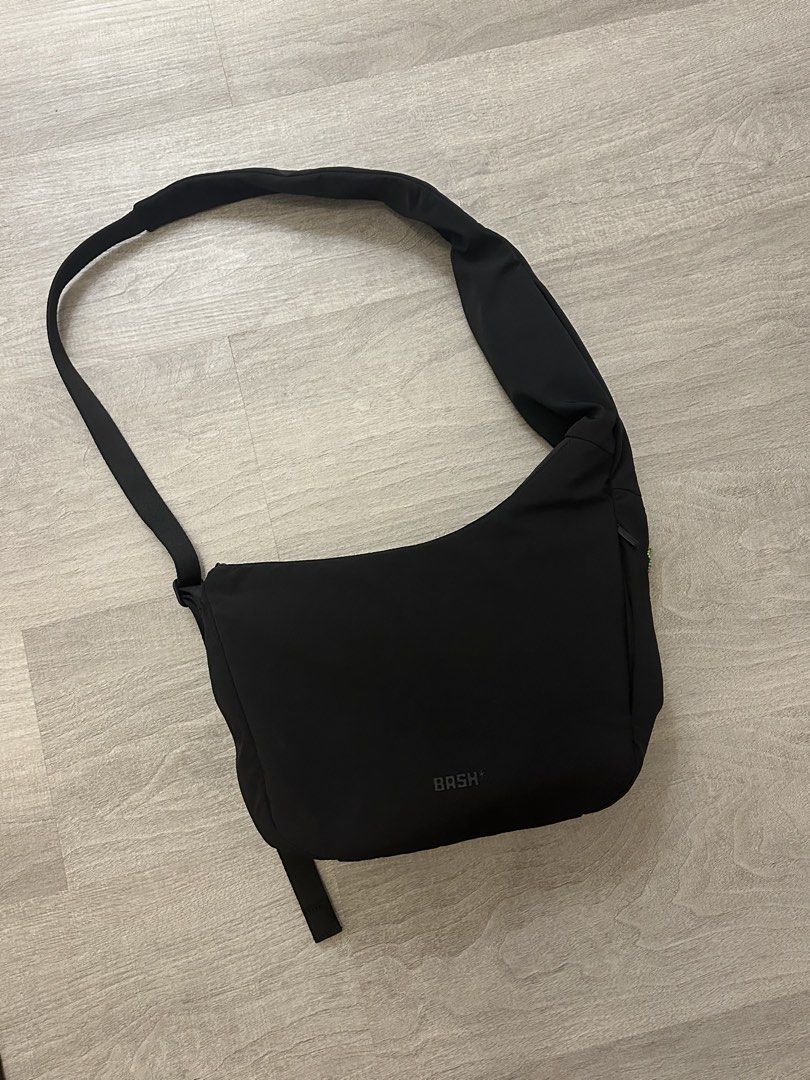 Bash on the go bag (Category: Sling Bags) located in Makati City. Submitted by rosh_m (Listing ID 1467536064, Image 1). Description: No issues Comes with the dust bag Rfs: Want to buy another bag.