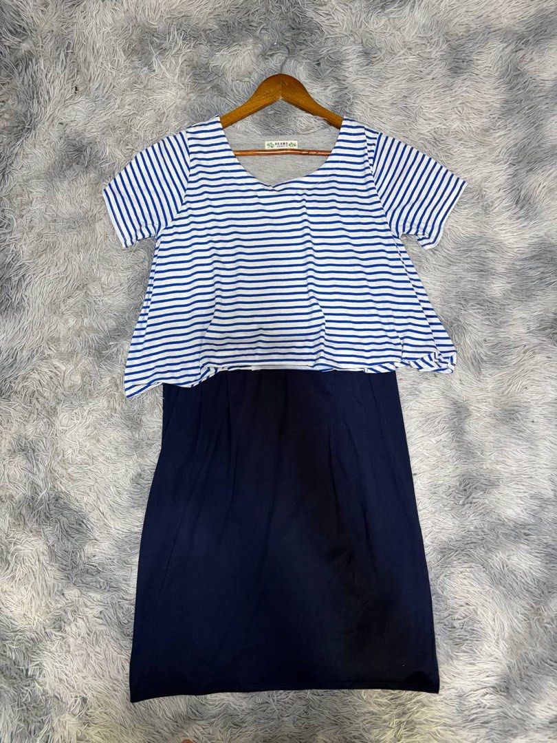 BEAMS HEART Bordered Docking Dress Navy x White (Category: Dresses) located in Batangas. Submitted by buy3get1freerandom (Listing ID 1467396901, Image 2). Description: Bust: 40” via tape measure Waist : 36” via tape measure Length: 41” via tape measure Condition: 9/10 Flaw/s: None ✅ Inner lining 📌 FIRST TO PAY BASIS 📌 Please manage your expectations, as these are preloved items. 📌 No when worn photos Message me to get this item! 😎.