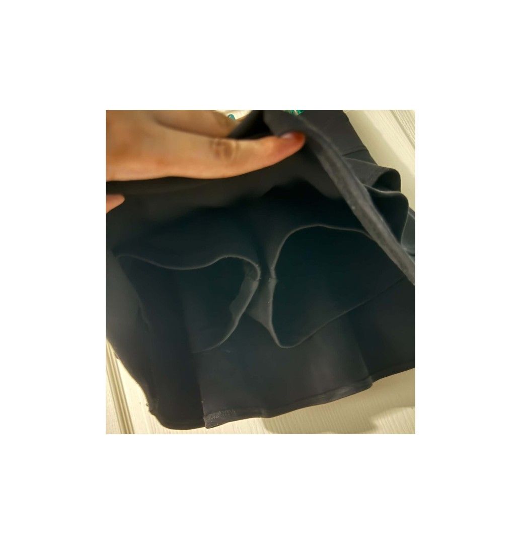Bega Y2K Ruffle Black Mini Skirt (Category: Skirts) located in Legazpi City. Submitted by alyblueberyl (Listing ID 1467570532, Image 2). Description: Fits Size 25-26 Has shorts inside.