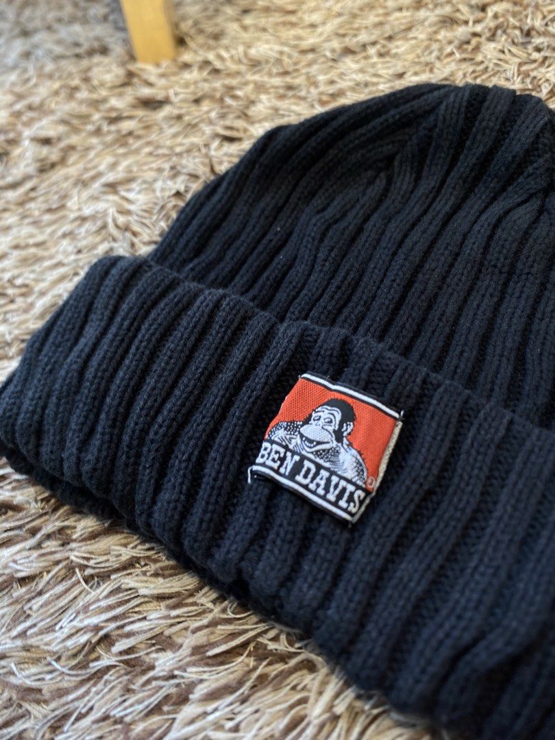 Ben Davis (Category: Beanies) located in Alegria. Submitted by thriftedpinas (Listing ID 1467477110, Image 2). Description: Ben davis Condition : 9/10 Php : 300.
