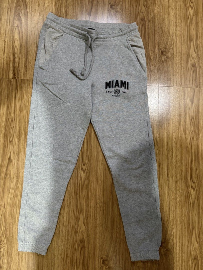Bershka Jogger Pants (Category: Other Bottoms) located in San Pedro. Submitted by nikkiabc.777 (Listing ID 1467405967, Image 1). Description: Bershka Jogger Pants - size: Medium; waist 27-29 - used; no flaws - garterized; all garters are okay.