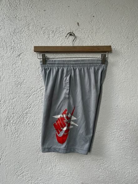BIG BALLER BRAND X NIKE (Category: Shorts) located in Caloocan City. Submitted by vntgxlocalsph (Listing ID 1467478949, Image 1). Description: DIMES : 24-28 x 18 x 10 ISSUE : NEED WASH / PAINT BLEEDING ON LOGO.