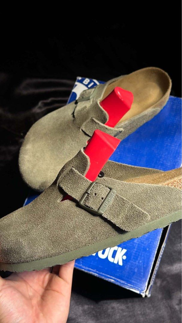 Birkenstock boston clogs (Category: Slippers & Slides) located in San Simon. Submitted by wegintal (Listing ID 1467375311, Image 3). Description: FOR SALE ‼️ Birkenstock Boston BS Thyme 🌿 • Size: EU 41 • Condition: Like new • Worn only 3 times • No scratches on suede • No signs of wear on soles and footbeds • Complete with original box and price tag • Selling price: ₱8,000 (negotiable)feel free to offer RFS: Not getting enough use. PM for more p
