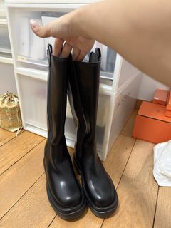 (Category: ) located in . Submitted by rabbitleboutique (Listing ID 1467455173, Image 1). Description: .