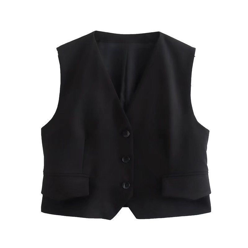 Black Cotton Vest (Category: Sleeveless) located in Pasig City. Submitted by mxvxt (Listing ID 1467441914, Image 1). Description: 〰 brand new, never been used 〰 fits XS-S frame 〰 has silk inner lining 〰 versatile — great for office-wear or nights out! 〰 rfs: decluttering .
