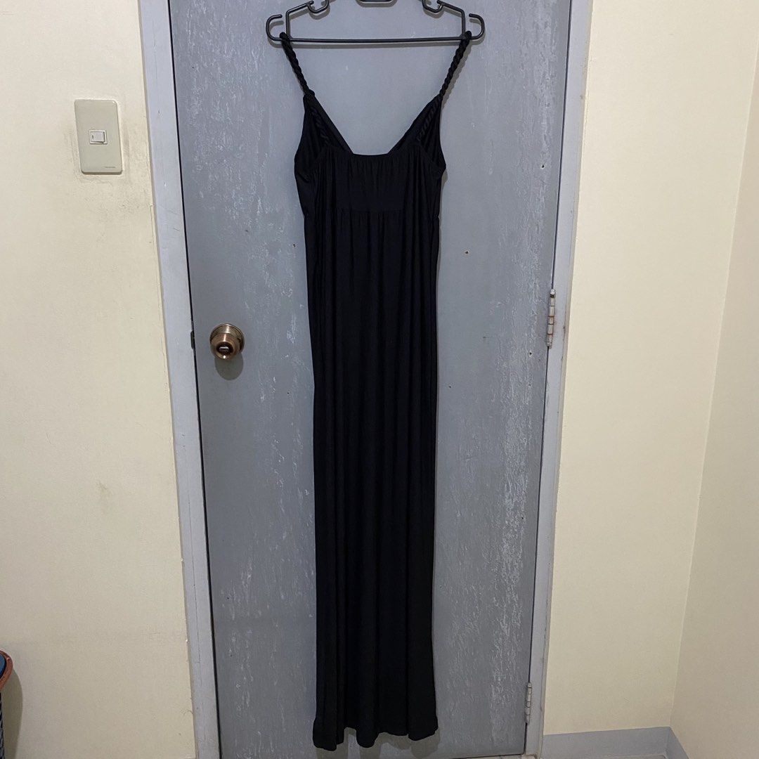 Black Long Cami Dress (Category: Dresses) located in Quezon City. Submitted by lovelylittlepreloves (Listing ID 1467394877, Image 3). Description: .