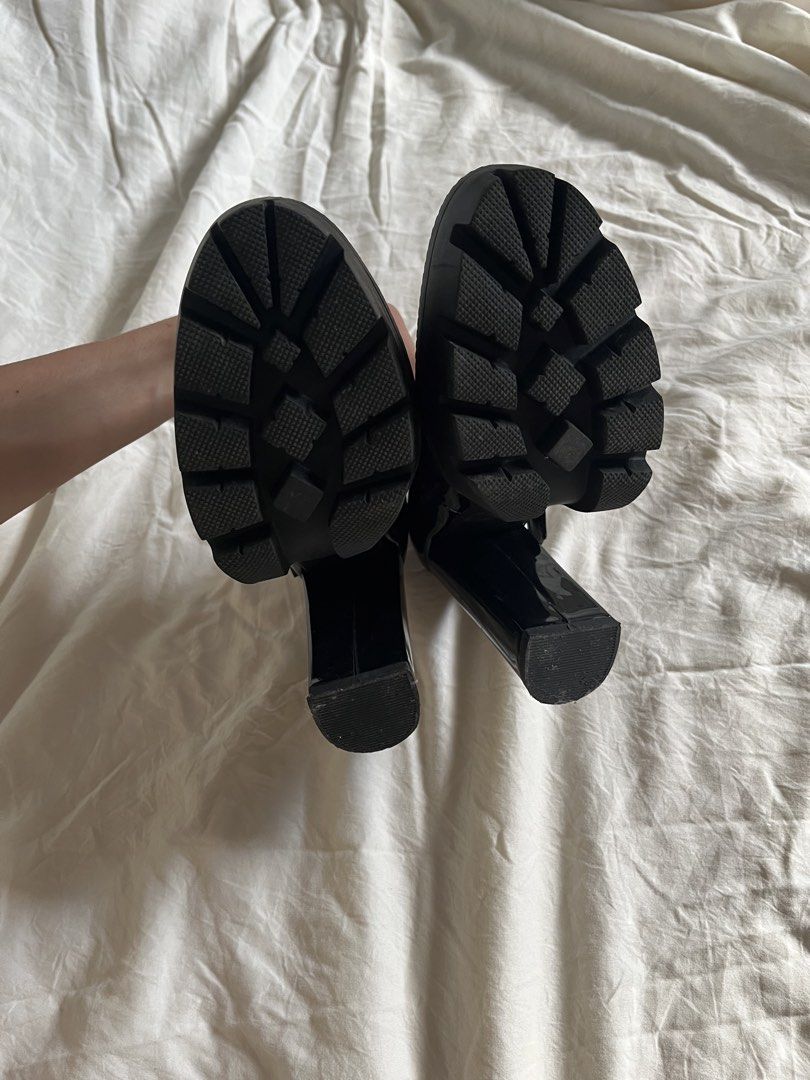 Black patent Mary Jane platform block heels (Category: Heels) located in Manila. Submitted by babysukiii (Listing ID 1467572200, Image 3). Description: FS: London Rag Millenial Bug Patent High Heeled Mary Jane Shoes size: 36 - 37 ( 23.5cm ) once used with minimal scratches lang no orig box na po mine now, pay now loc: pampanga courier: j&t express no rush shipping.