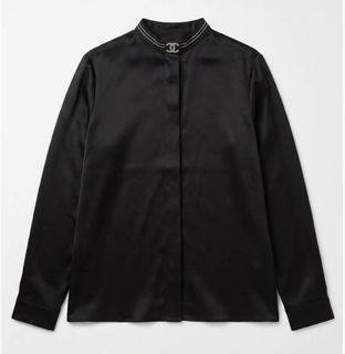 (Category: ) located in . Submitted by saksthriftavenuebyluckymaria8 (Listing ID 1467383893, Image 1). Description: .