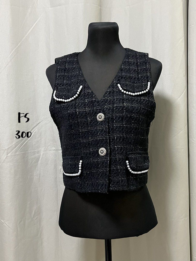Black tweed vest (Category: Blouses) located in Las Pinas. Submitted by jilanah (Listing ID 1467572346, Image 1). Description: .