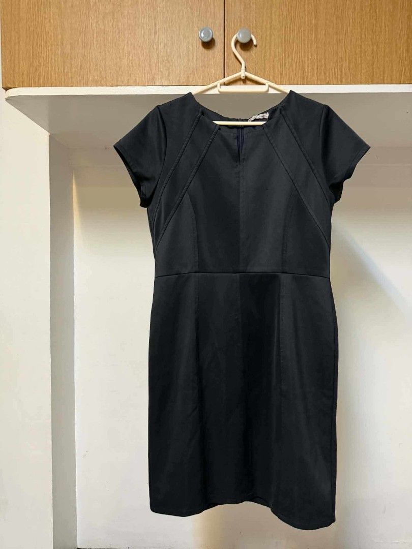 Blue Dress (Category: Dresses) located in Manila. Submitted by atozstuff (Listing ID 1467454909, Image 1). Description: .