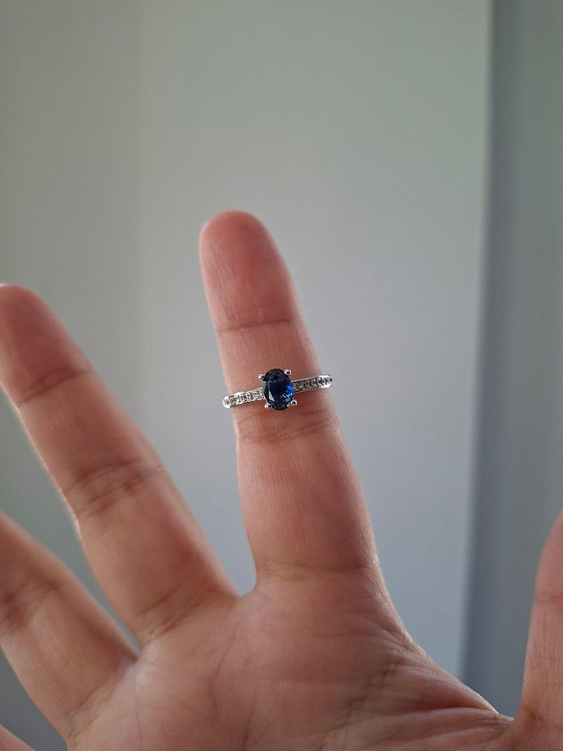 Blue Sapphire Oval Cut Stone Size 8 Ring (Category: Rings) located in Dasmarinas. Submitted by danabrie22 (Listing ID 1467372623, Image 1). Description: size 8 very well-made, excellent crafstmanship 10/10 condition brand new stainless steel & colored cubic zirconia stones made in Hongkong.