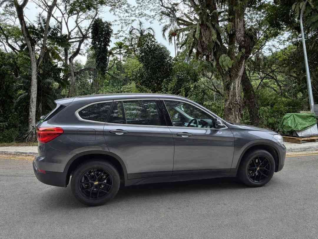 BMW X1 sDrive18i (A) (Category: Used Cars) located in Singapore. Submitted by carousell_certified_partners (Listing ID 1467532224, Image 3). Description: Lowest price in the market! No gimmick. Genuine unit available for immediate viewing and driveaway. Super low depreciation. You can drive this premium SUV at similar depreciation as a basic japanese SUV. Superbly maintained interior condition. Still drives extremely smoothly. Extended warranty c