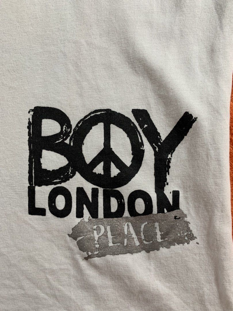 Boy London T-shirt (Category: Activewear) located in Don Carlos. Submitted by buddysemaj (Listing ID 1467445881, Image 3). Description: .