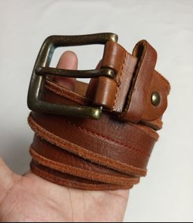 (Category: ) located in . Submitted by thrifted_93 (Listing ID 1467422525, Image 1). Description: .