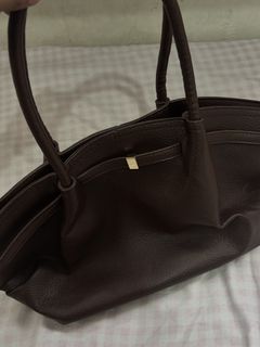 (Category: ) located in . Submitted by iyahpreloved_ (Listing ID 1467406419, Image 1). Description: .