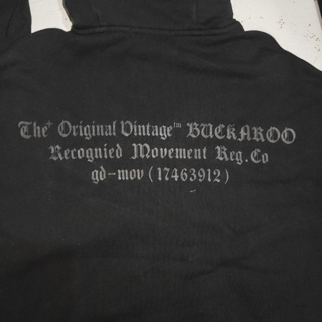 Buckaroo TriTone Hoodie (Category: Hoodies) located in Valencia. Submitted by ajax.arrow (Listing ID 1467469483, Image 3). Description: - 22" W x 28" L.