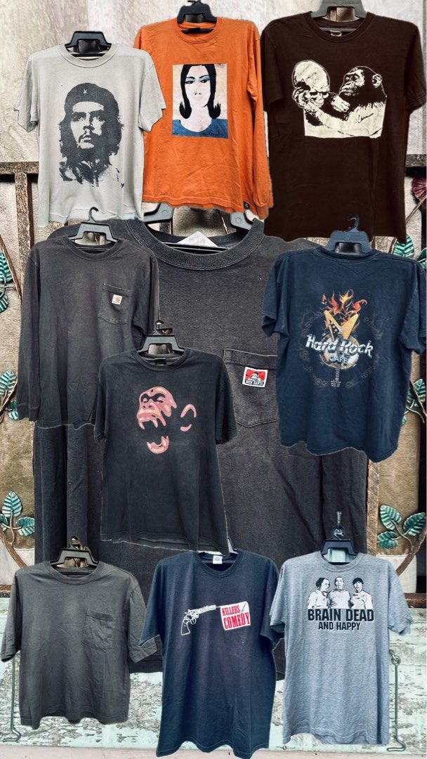 Bundle shirt (Category: Activewear) located in Bahau. Submitted by kimy_thrift (Listing ID 1467452221, Image 1). Description: Clearance shirt Bundle shirt Harga bawah 100 Size m l xl Pm utk details Berminat sila dm.