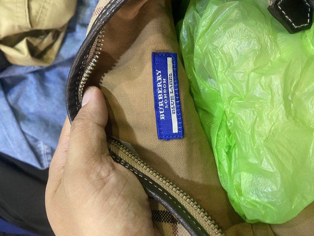 Burberry shoulder bag (Category: Shoulder Bags) located in Legazpi City. Submitted by dimas_loot (Listing ID 1467580456, Image 2). Description: Burberry sling bag Needs clean Thrifted 1800.