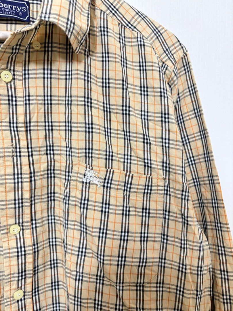 Burberrys longsleeve (Category: Tshirts & Polo Shirts ) located in Iloilo. Submitted by ghettoriches_ (Listing ID 1467493102, Image 3). Description: Burberrys longsleeve 22x28 Like new No flaws .