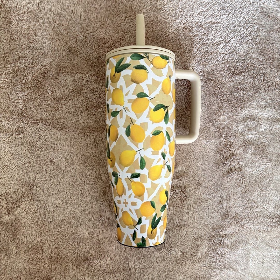 Burga Leakproof Tumbler (Category: Water Bottles & Tumblers) located in San Juan City. Submitted by _ands_ (Listing ID 1467464855, Image 2). Description: - Design: Lemon Juice - Good as new, no flaws - Washed/sanitized and ready for use .