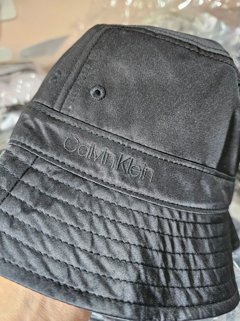 CALVIN KLEIN Bucket Hat - Black (Category: Caps & Hats) located in Quezon City. Submitted by senyoramaria2 (Listing ID 1467382256, Image 2). Description: CALVIN KLEIN Bucket Hat Black #USpasabuy.