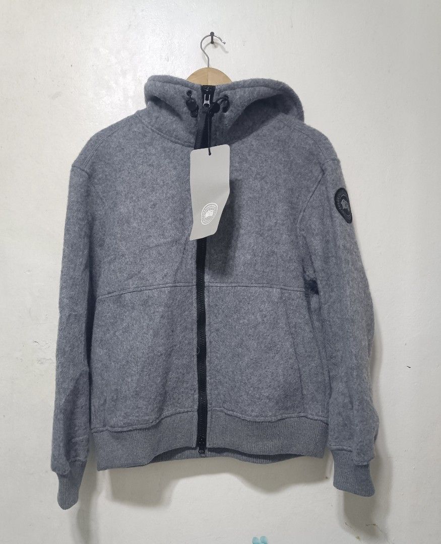 Canada goose fleece jacket (Category: Coats, Jackets and Outerwear) located in Muntinlupa City. Submitted by kamiseta01 (Listing ID 1467420445, Image 2). Description: selling Canada goose fleece jacket medium shoulder 19 P2P 22.5 length 25 arm length 23 heather gray details posted.
