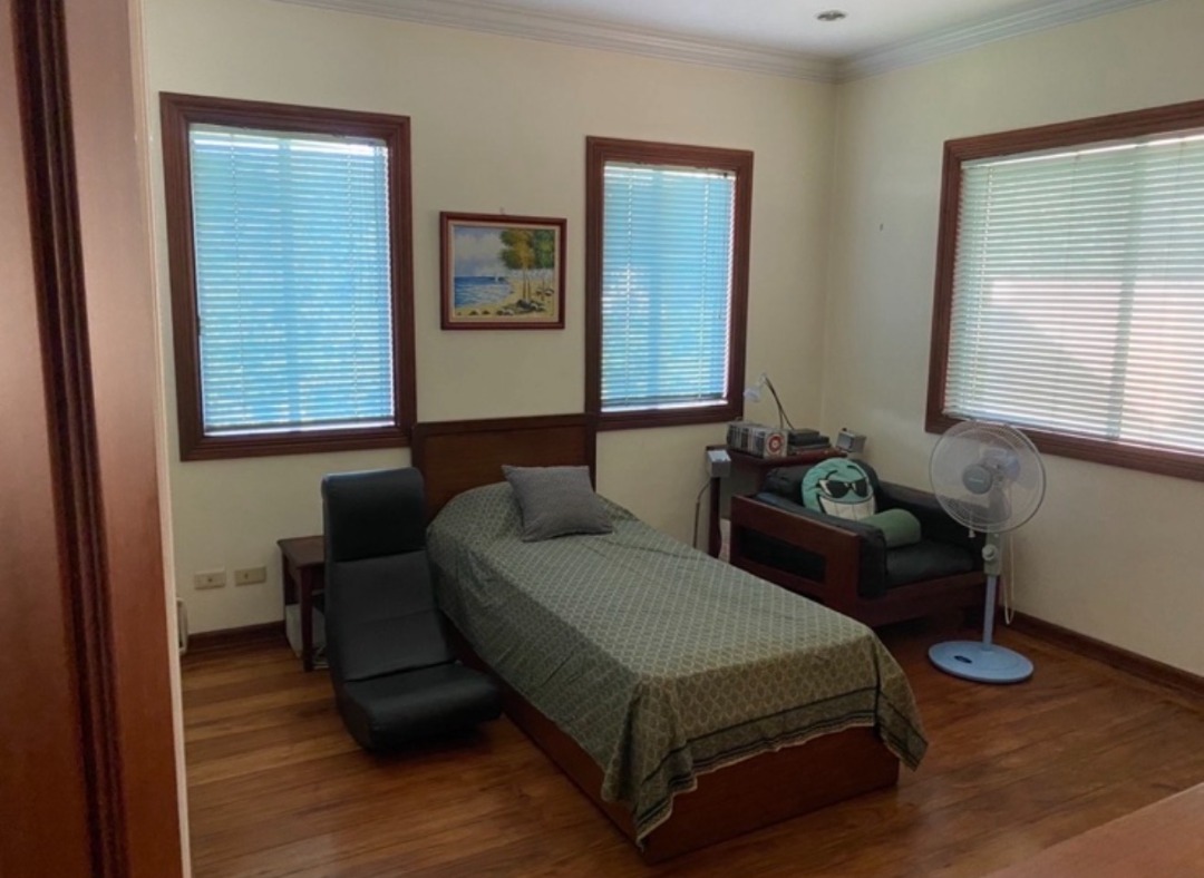 (Category: ) located in . Submitted by rontaneo.09178957792 (Listing ID 1467411638, Image 1). Description: .