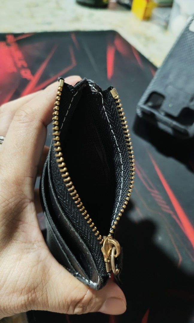 Card Holder Southland & kangaroo (Category: Wallets & Card Holders) located in Pasay City. Submitted by khim1202ma07307 (Listing ID 1467600174, Image 3). Description: .