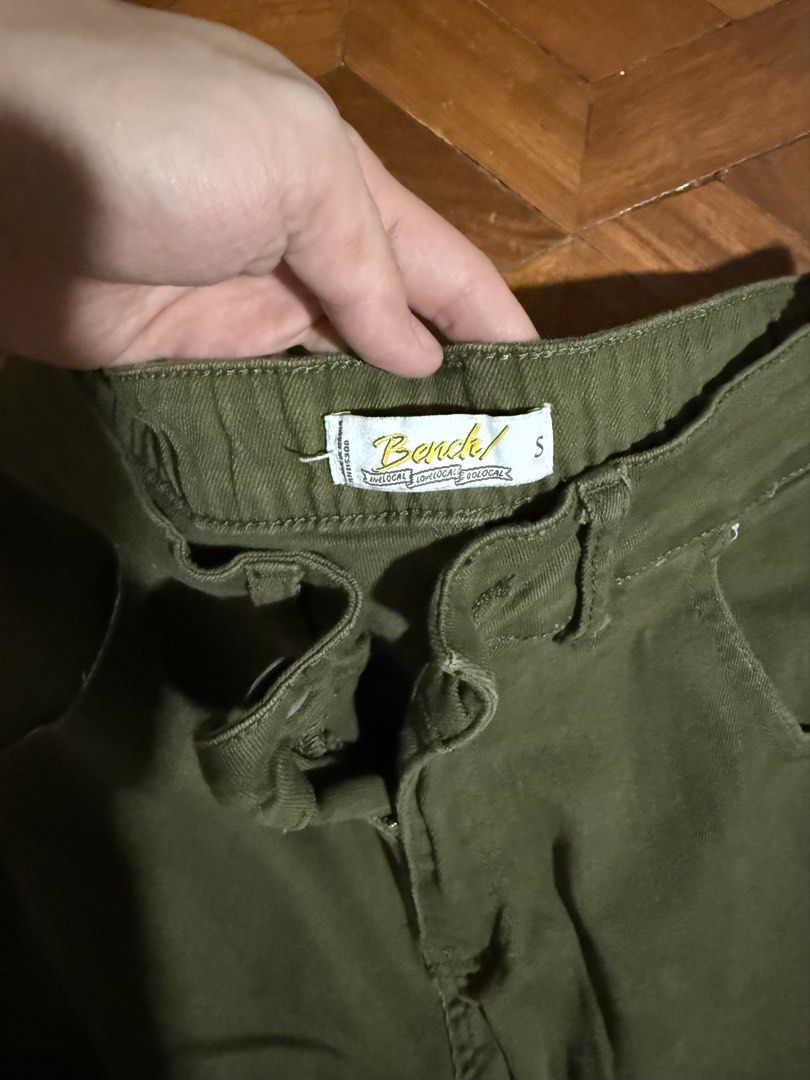 Cargo pants (Category: Jeans) located in Quezon City. Submitted by vinceco8 (Listing ID 1467569598, Image 2). Description: Bench cargo pants Used 3x only Qc.