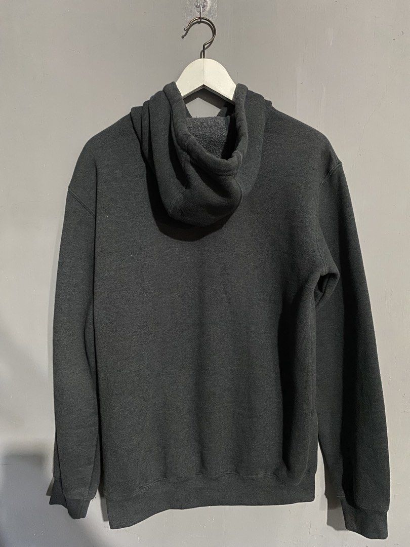 Carhartt 288-CHH Side Script Hoodie (Category: Coats, Jackets and Outerwear) located in San Manuel. Submitted by jryllfits (Listing ID 1467379142, Image 2). Description: Small Dimes: 21x27.