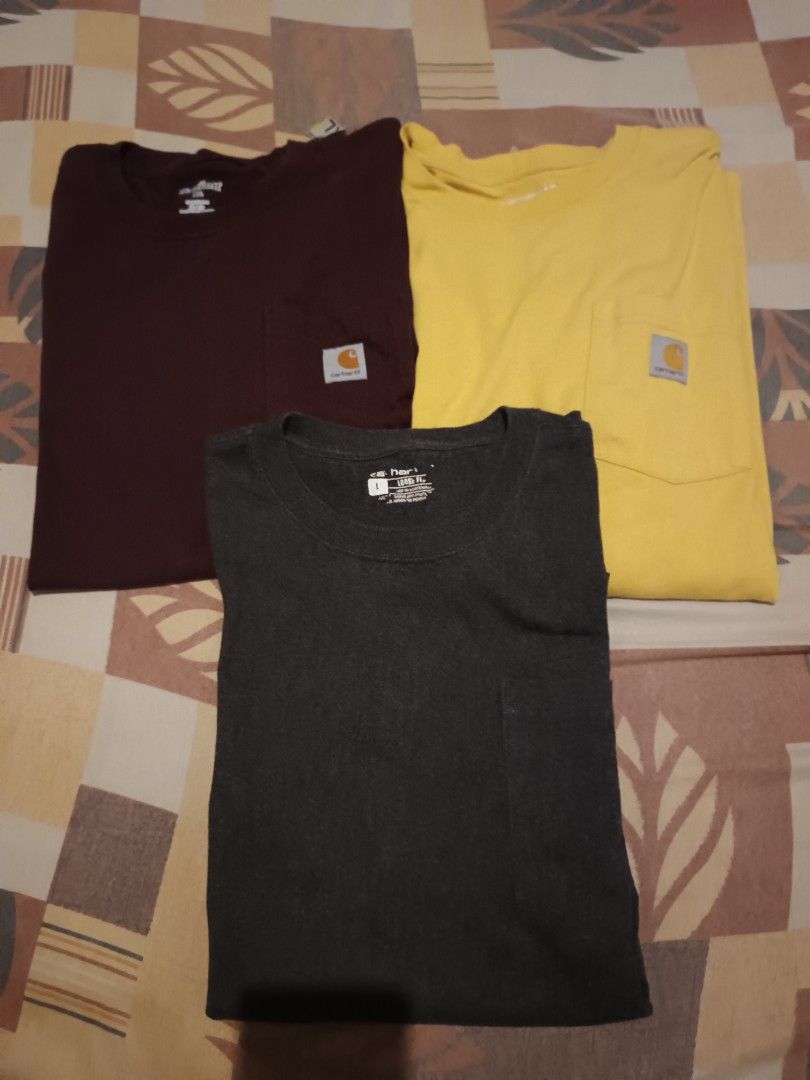 Carhartt aspack or per piece (Category: Activewear) located in Odiongan. Submitted by thriftngo26 (Listing ID 1467489585, Image 1). Description: Carhartt pocket tee.