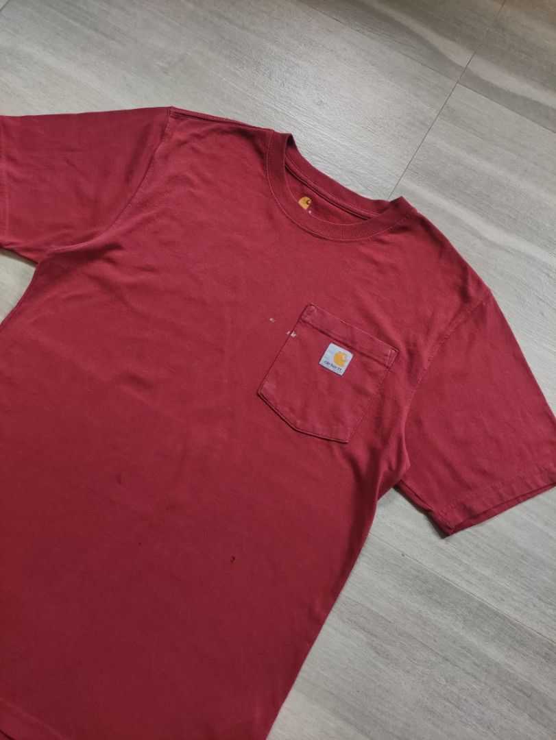 Carhartt K87 637 RED Pocket Tee (Category: Tshirts & Polo Shirts ) located in Calamba. Submitted by alorbis96758 (Listing ID 1467462948, Image 2). Description: Chest Width : 20.5" Length : 30" Best Fit : Small Tall Color Rate : 9.2 Flaws : Paint/Dirt Stain.