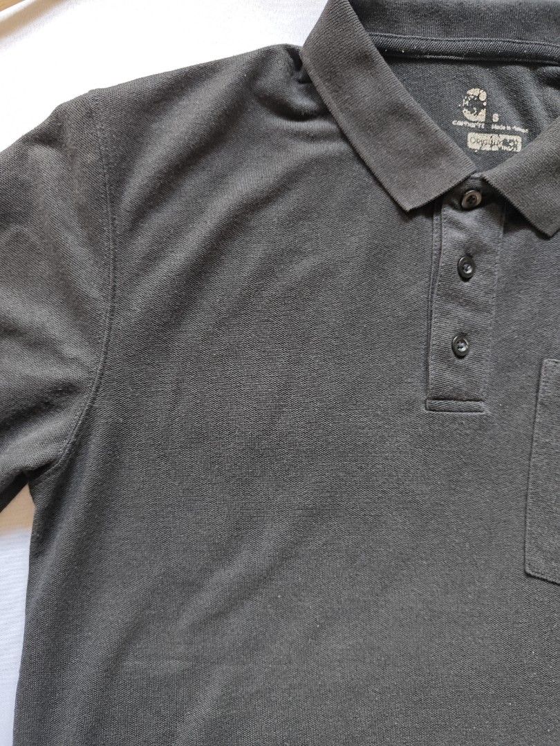 Carhartt Polo (Category: Tshirts & Polo Shirts ) located in Cabuyao City. Submitted by grand_vault (Listing ID 1467418411, Image 2). Description: Size: L Width: 21 Length: 28 Condition: 10/10 Color rate: 10/10 Issue: none.