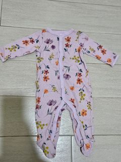 (Category: ) located in . Submitted by momshiedells (Listing ID 1467535529, Image 1). Description: .