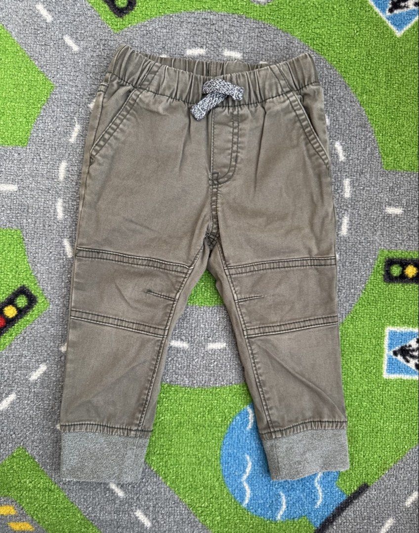 Cat & Jack Joggers Trousers With Drawstring Pants (Category: Babies & Kids Fashion) located in Rizal. Submitted by preloovved (Listing ID 1467482394, Image 1). Description: Preloved, 18mos, Comfortable toddler joggers in clean condition, featuring an elastic waistband, pockets, and soft cotton material. Perfect for everyday play! These baby boy pants feature an elastic waistband with a drawstring. They have two front pockets and reinforced knee p