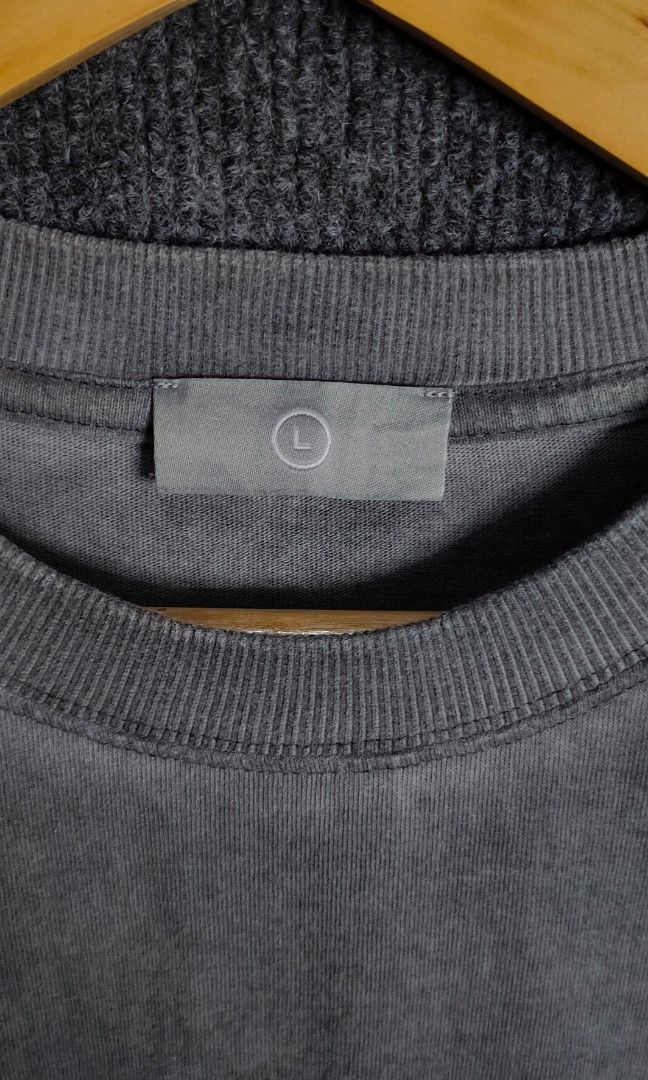 CAV EMPT (Category: Tshirts & Polo Shirts ) located in Bolinao. Submitted by tokiya. (Listing ID 1467436614, Image 3). Description: CAV EMPT Acid Washed Design Size Large-XL fittings 23x31.