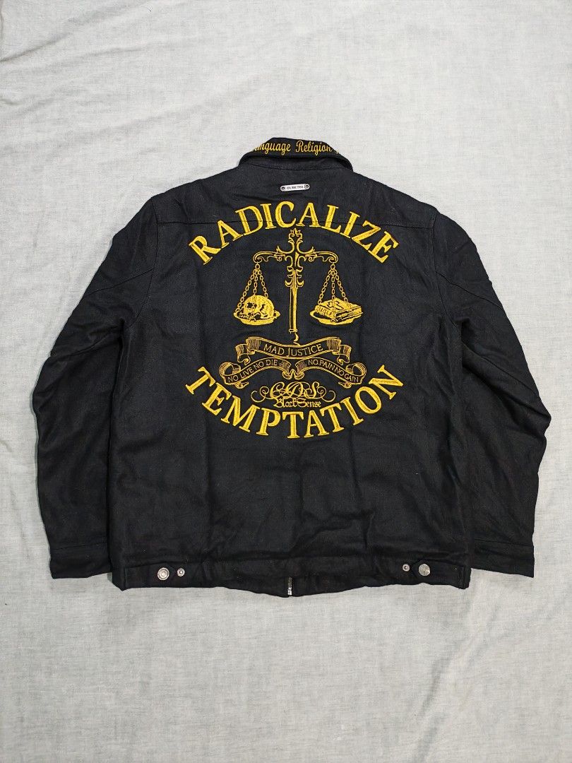 C.B.S embroidered wool zip jacket (Category: Coats, Jackets and Outerwear) located in Baguio. Submitted by used_clothing2600 (Listing ID 1467516842, Image 2). Description: C.B.S embroidered wool zip jacket size xl verygood condition pit to pit 22 length 27 shoulders 18 sleeve length 25 P 1,300.