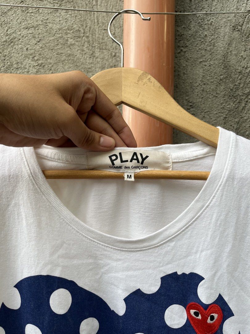 cdg play (Category: Shirts) located in San Simon. Submitted by wegintal (Listing ID 1467458243, Image 2). Description: cdg play off/legit 19.5 x 26.5 excellent condition ₱450 shipped.